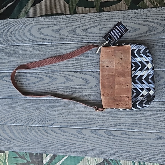 NWT Handmade Cork shoulder bag | Sew Da Kine | Hawaii - Picture 6 of 14